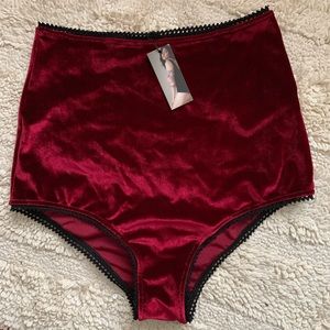 Red velvet festival/rave shorts